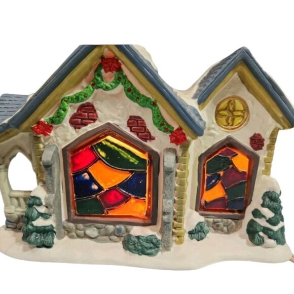 Christmas Streets Vtg Church Light-Up Holiday Village Decoration Ceramic 10x7x5 - Picture 6 of 9